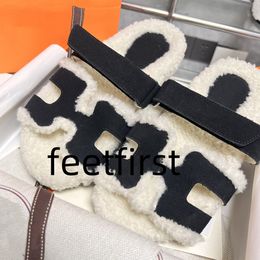 Designer schoenpantoffels wollen schapenvacht binnenzool slides sandalen platte pantoffel ontwerpers vrouwen zachte winter luxe pluche bont rubberen zool