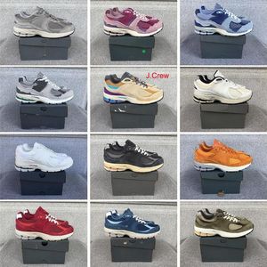 Chaussures de créateurs 2002R Chaussures de course Pack de protection Rain Cloud Phantom Sea Salt Blanc Noir INVINCIBLE olive Dark Navy Rouge Vin bleu Gore-Tex Magnet coupe basse