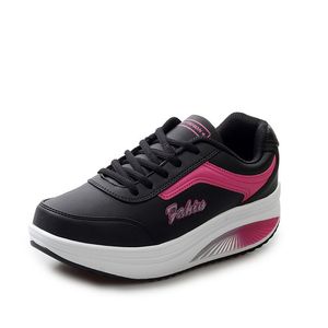 Zapatos de diseñador Track informal Women Brand Triple Black Sneakers Platform de cuero para mujeres Sport Sport Sport Shoes Woman Woman Women con artículo de gran tamaño 020 376 'S