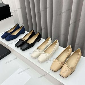 Designer schoenen Denim Lamsvacht Ballet Flats Bow Mary Jane vierkante neus Platte Loafer Muiltjes Dames Lente Zomer Sandaal Gewatteerde Slip-on Ballerina Slippers CHAN 2024