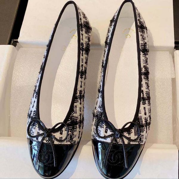 zapatos de diseñador sandalias de diseñador Diseñador de la marca París Bailarinas negras Zapatos Mujer Primavera Acolchado Bailarina de cuero genuino Zapatos de vestir de lujo con punta redonda para mujer