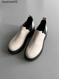 Zapatos de diseñador Vestido THE ROW MARTIN Botas Mujer 2022 Otoño e invierno Nuevo tipo Apretado Aumento de suela gruesa Botas Chelsea Tamaño 34-39 1MSU 8E6X