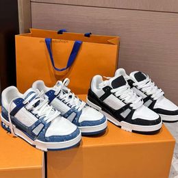 Designer Schoenen Reliëf Louisely Trainer Sneaker Wit Zwart Hemelsblauw Abloh Groen Denim Roze Rood Luxe Virgil Heren Casual Sneakers Viutonly Vittonly Trainers 002