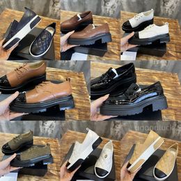 Zapatos de diseñador Mocasines de moda Mocasines Hombres Mujeres Zapatos CCity Mocasines clásicos de piel de becerro Estilo casual Zapato de cuero Tamaño 35-41