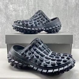 Chaussures de créateurs Chaussures de mode Femmes Hommes Pantoufles Diapositives décontractées Sliders de haute qualité Sandales à plate-forme classique Femmes Hommes Sandale Respirant Mesh Lacets