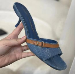 Zapatos de diseño moda mujeres denim revival mula tacones alto sándalo de lujo de lujo revival mula zapatillas de mula talla 35-41