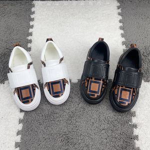 Zapatos de diseñador para niños estilo estudiante de alumno zapatos planos de punta redonda de la moda niños zapatillas de deporte para niños zapatos casuales