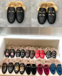 Designer gucciity Schoenen Dames Fuzzy Slippers Muilezelschoenen klassiekers pantoffel wollen loafers Muller slippes met gesp Mode Dames Casual Bont Flats Warme voeten pantoffels