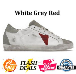 Chaussures de créateurs Golden Femmes Super Star Brand Men Nouvelle version Italie Sneakers Sequin Classic White Do Old Dirty Casual Shoe Man Casual Shoe