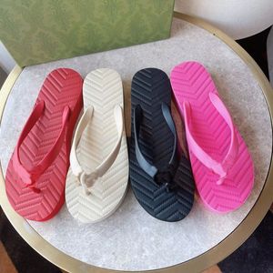 Zapatos de diseñador Sandalias de dama Zapatillas de mujer Chanclas Verano de lujo Diapositivas planas Damas Sandalia de playa Fiesta Boda Zapatilla de Oran con caja