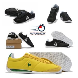 Zapatos de diseñador hombres bajos de lujo zapatos casuales de lujo en color rosa patente de patente cuero verde blanco blanca zapatillas 36-44 envío gratis