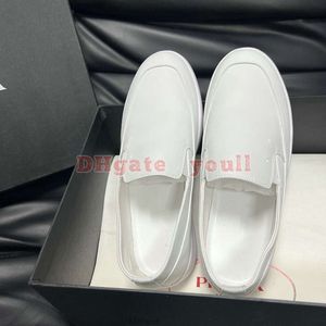 Chaussures de créateur chaussures de sport de luxe pour hommes chaussures Doudou véritable petites chaussures blanches chaussures pour hommes respirants version coréenne de chaussures de tableau blanc hommes cuir décontracté