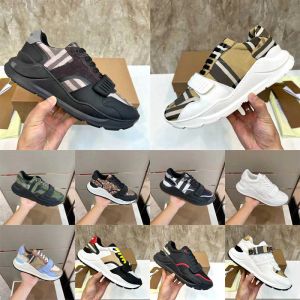 Designer Schoenen Heren Sneakers Gestreepte Vintage Sneaker Heren Dames Platform Seizoen Shades Flats Trainers Klassieke Outdoor Schoenen