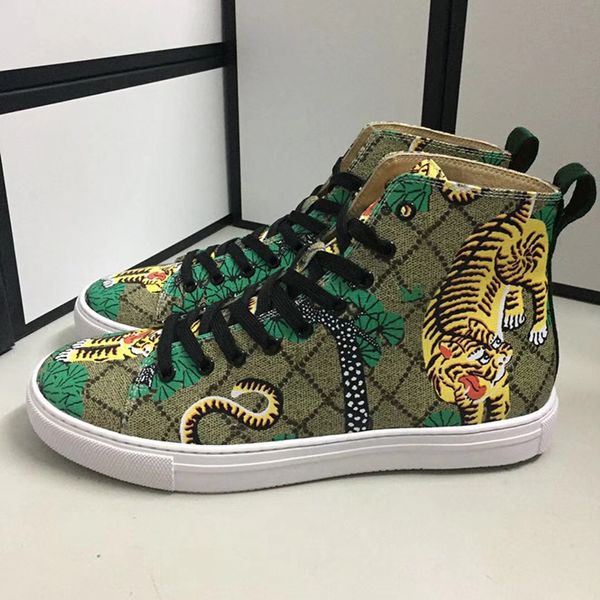 Designer Chaussures Hommes Sports Courir Haut Baskets Casual Formation Femmes Tigre Dragon Serpent Bottes D'hiver Avec Boîte NO6