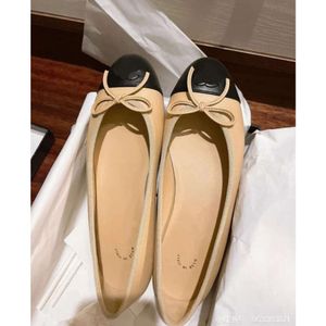 Chaussures de créateurs Paris Marque Chanells ShoesBlack Ballet Flats Chaussures Femmes Matelassé En Cuir Véritable Slip sur Ballerine De Luxe Ronde