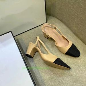 Designer schoenen Parijs merk vrouwen slingbacks sandaal kettingen ballet flats schoen espadrilles ballerina's sandalen dames feest trouwjurk dikke hoge hakken pantoffel