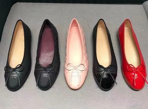Designer schoenen Paris Channel Brandschoenen Luxe ontwerper Black Ballet Flat Shoes Dames voor dames gewatteerde lederen balletschoenen mode luxe ronde hoofd damesjurk schoenen ch