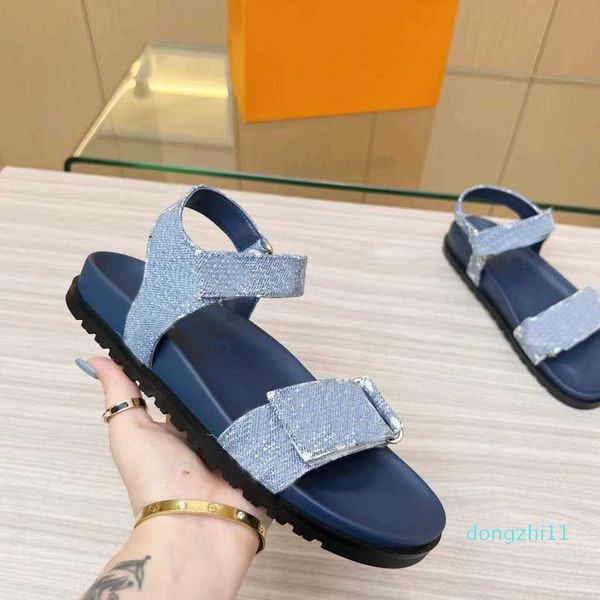 Zapatos de diseño Sandalias cómodas Paseo Zapatos planos vintage para mujer Zapatillas de playa al aire libre de verano Zapatos planos de moda Mocasín de cuero con hebilla caja de cinta azul denim