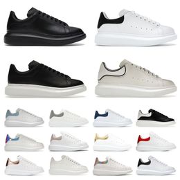 Gratis verzendschoenen Designer schoenen bordvormige sneakers Men dames platform Casual zwart suede leer rood groen grijs luxe schoen vrouw buitenheren tainers