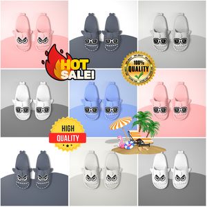 Chaussures de créateurs Pantoufles Caoutchoucs Diapositives Sandale Plat Bloom Requins Mode Plage Flip Flop Salle De Bain Été Femmes Mans Chambre Slider Softy Confort