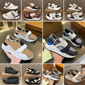 Chaussures designer Sneakers Chaussures pour hommes Trainers Americas Cup Casual Chores Vintage Stripedboard Sneaker Flats Platform Trainer Brand Classic Shoe Women Chaussures