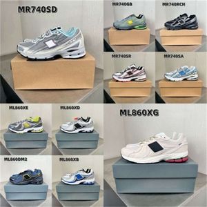 Chaussures designer Sneakers Mentiers Trainers Chaussures Running Men Femmes Blue Light Camel Blanc White Green Salt Salt Rouge Red Low Shoes Walking Taille 36-45