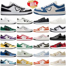 Chaussures designer Sneakers Trainer Sneaker Shoe Mens Femmes Low Top Cuir perforé Blanc noir Gris Cobalt Blue Jaune Silver Silver Orange Rubber Metallic V47B # #