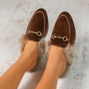 Chaussures de créateurs style vêtements d'extérieur en flanelle pantoufles Mueller chaussures en cuir souple lapin chaussures pour femmes en peluche chaussures en peluche chaussures en coton pantoufles en fourrure 3ECMl