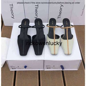 Designer schoenen The Row Shoes 2022 Lente en zomer Nieuwe minimalistisch leer baotou highheeled slippers sandalen Franse muller schoenen dames6393470 11x6