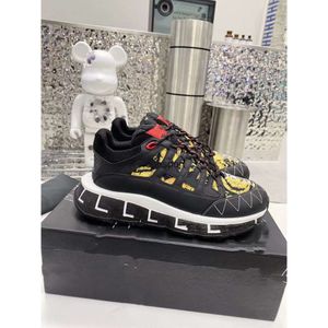 Chaussures de créateurs de qualité supérieure Casual Trigrecalies Chaussures Baskets Chaussures de marche en plein air Plate-forme de mode confortable Vieux papa Réaction de luxe Hommes pour hommes Femmes