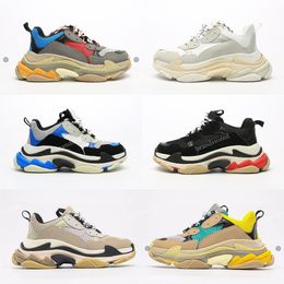 Zapatos de diseñador Zapatillas Triple S Zapatos casuales de lujo para hombres Suela transparente Negro Blanco Beige Vintage Papá Zapatos casuales viejos Plataforma al aire libre Zapatillas de deporte para correr para mujeres