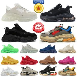 Chaussures de créateurs Triple s baskets hommes femmes semelle claire noire blanc gris gris rouge bleu néon vert beige rose jaune mens entraîneurs extérieurs plate-forme de sport