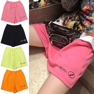 Designer Short Fashion Casual Vêtements Shorts de plage Welldone Shorts Femmes Hommes Ample Ajustement Été Pantalons à la mode Couples We11done Pantalons Sports Casual Wear Pantalons