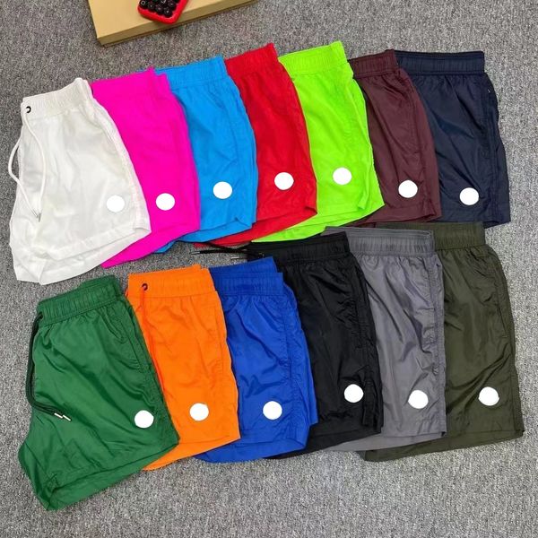 Shorts de créateur Pantalons de jogging courts pour hommes avec intranet au-dessus du genou Britches Poches à glissière à entrejambe basse Étiquettes brodées blanches Pantalons courts de plage