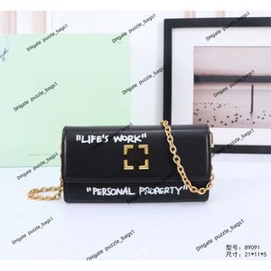 Sac à bandoulière design pour sacs à main de luxe pour femmes New Off Brand White Bag Cowhide Graffiti Cross Chain Dinner Handheld Enveloppe Single Shoulder Diagonal Straddle