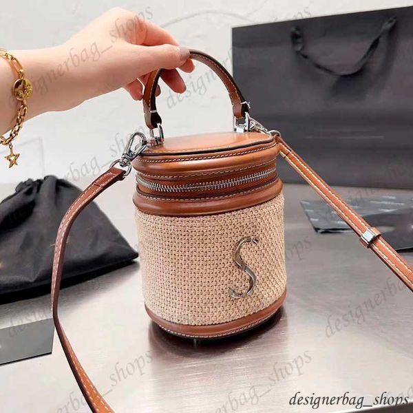 Bolso de hombro de diseñador, bolso de paja de rafia, mini bolso tipo cubo para mujer, cuero de vaca superior, artesanía tejida a mano, letra de metal, logotipo, decoración, bandolera para mujer, bolso 230519