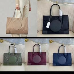 Sac à bandoulière design fourre-tout pour femmes mode tout nouveau sac à main imperméable en nylon de poche sac à bandoulière portable de grande capacité