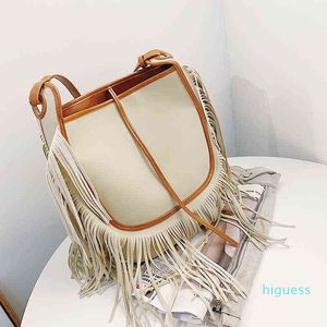 Designer- Sacs à bandoulière Mode féminine Beige Tassel Messenger Bucket Sacs à main pour femmes