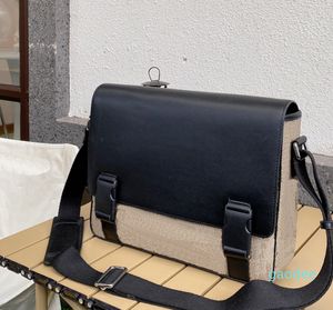 Bolsos de hombro de diseñador Luxurys Men Maletín 5A Moda con bolsa de mensajero de letra clásica 2022