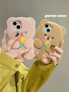 Designer Silicone Phone Case Cartoon Bear Lunette Convient pour iPhone 14 13 12 Pro max 11 14plus Soft Shell Simple Plaid Phone Case