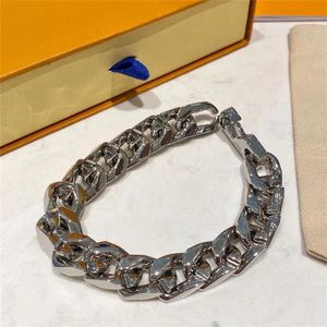 Designer Silver Bracelet Mens Titanium Acier Chaînes Marque De Luxe Bijoux Femmes Bracelet Rétro Cuba Bracelets Mode Large Chaîne Pour 308V