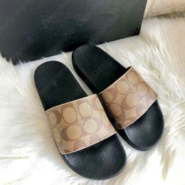 Sandales de curseurs de créateurs Sandales de brocade floral Summer Beach Slippers Paris glisses Femmes Men Slipper Flip Flip Fash Chaussures à rayures