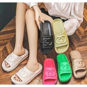 Designer Slides Casual Slides Marque Men de luxe Slides Chaussures Designer Chaussures Pantoufles Sandals Sandals Slide Slide Flat G Grille Modèle Impression Avatar Flip Flops Sneakers