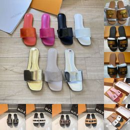 Designer Slides Slipper Sandal Lock It Flat Mule Hommes Femmes Chaussures Boucle en métal doré Paris Lettres Été Cuir Curseur Vieille Fleur Tongs Confort Éraflures Mocassins 43