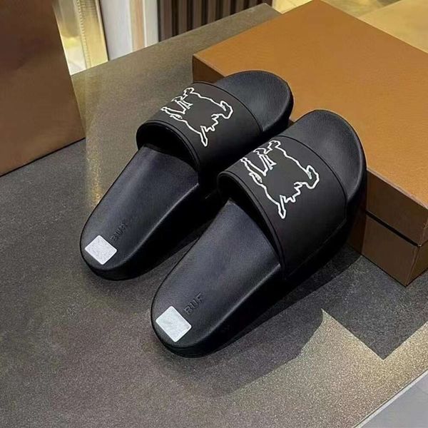 Designer Slipper Pantoufles de haute qualité 2024 Couples d'été Joint Venture Imprimer Tendance polyvalente pour porter des pantoufles à une ligne à l'extérieur