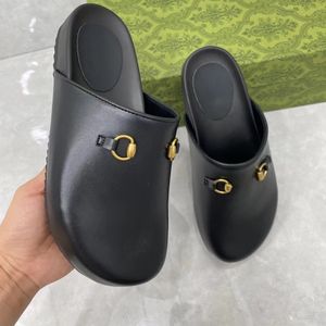 Designer Slipper Luxe Hommes Femmes Sandales Marque Diapositives Pantoufles De Mode Lady Slide Fond Épais Design Chaussures Casual Baskets 2024