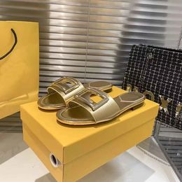 Designer pantoufle roma sandales en cuir découpé ff-Baguette appartements d'été slider sandale en cuir de vachette chaussures de plein air noir blanc jaune tong avec boîte 35-42