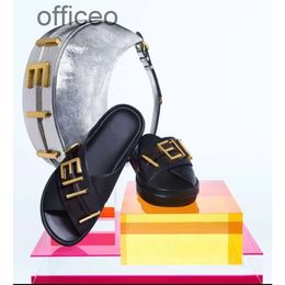 Designer Slipper Sliders Hommes Femmes Sandales d'été Pantoufles de plage Mocassins Noir Blanc Bleu Diapositives Chaussures Chaussures