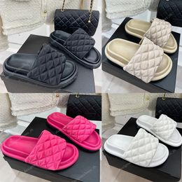 Designer Slipper Women Summer Flip-Flop Sewing Slippers Platform Sandaal Gekleed Flats Glaasjes Soft Leather Massage Kalfsleer Dia