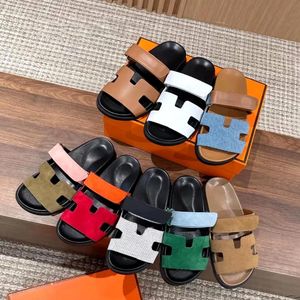 Designer Slipper Dames Slip Muiltjes Glijbaan Platte hak Slide Sandaal Topkwaliteit Dames Merk Luxe Schoenen Slides Sandles Klassiek Strand Casual Damesslippers 35-42